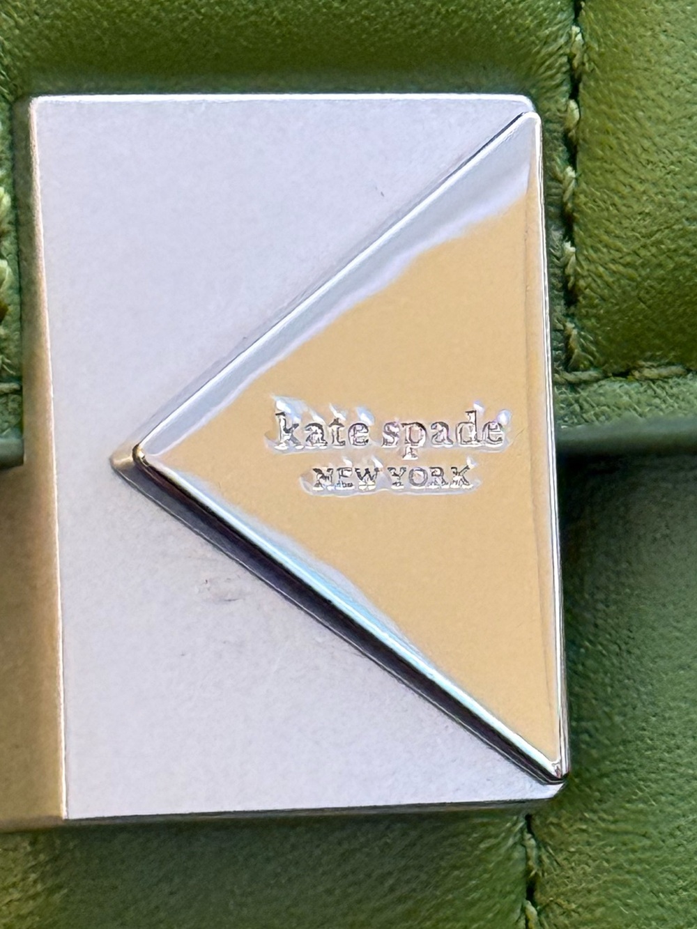 Kate Spade Deco Quilted Leather Mini Crossbody Purse Jungle Vine Green NWT - Picture 3 of 6